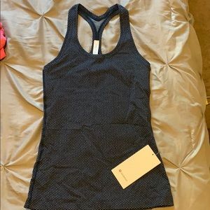 Lululemon tank